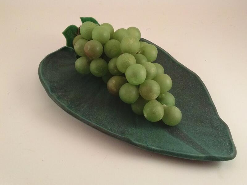 Leaf Plate with Grapes