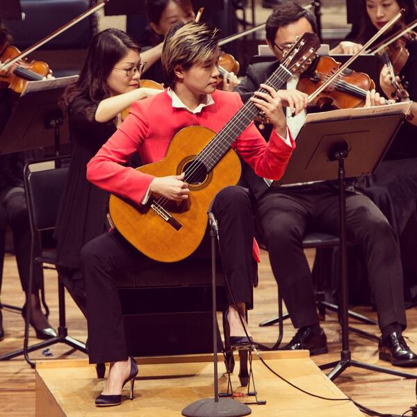 Meng Su performs with the Guangzhou Symphony Orchestra, July 2017.