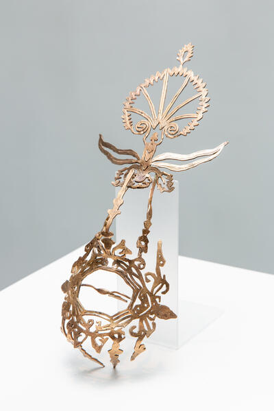 Ornament XII: Scold’s Bridle with Palm Crown (Süs XII: Palmiye Taçlı Susturucu Maske)