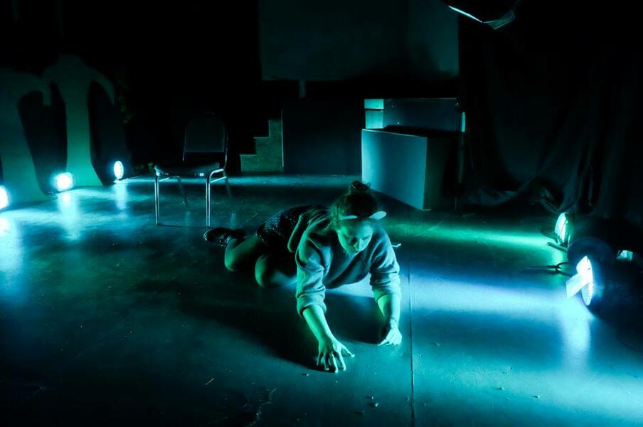 Production Shot, 1-800-MICE