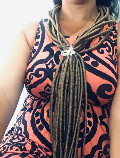 Brown cowrie crochet