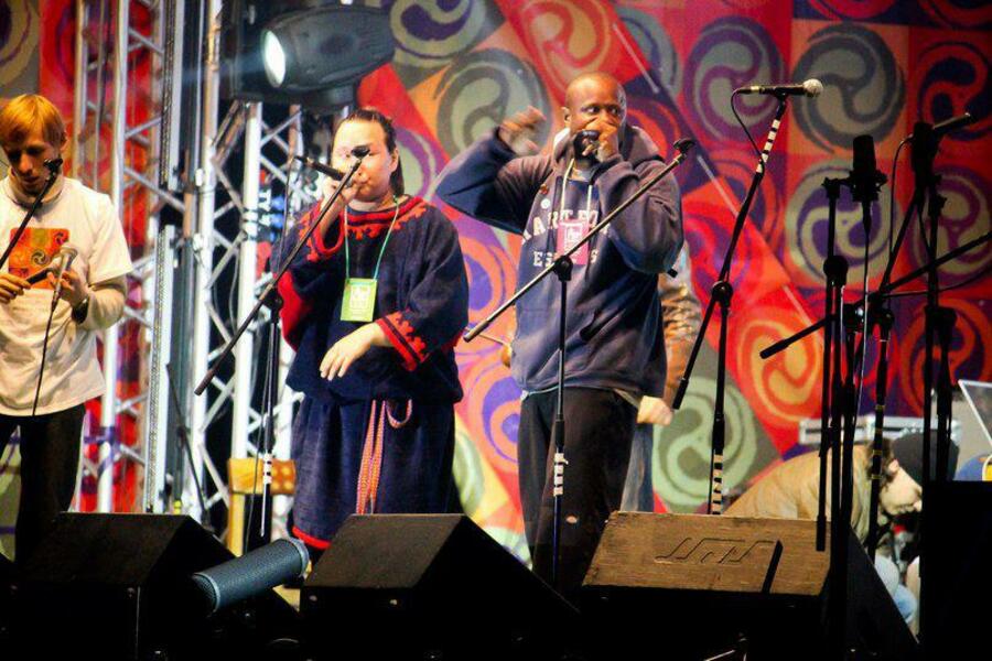 The Global Phenomenon of the Human Beatbox: Shodekeh & Северин Сигуней @ the Sayan Ring Festival in Abakan, Russia, 2012. 
