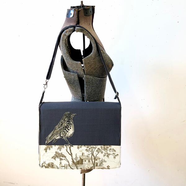 Wood Thrush Messenger Bag, 2021