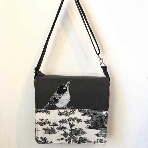 Dark Eyed Vero Messenger Bag , 2021