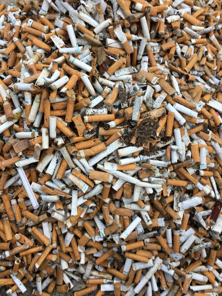 Cigarette Planet - Sorting Butts by color