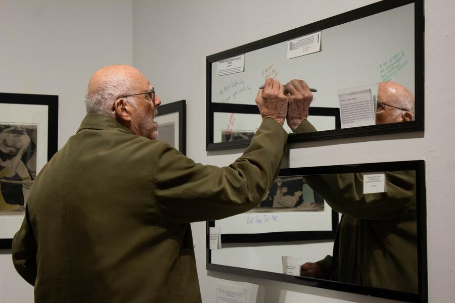 measure the value of work, worker, entertainer, Tufte, participatory installation